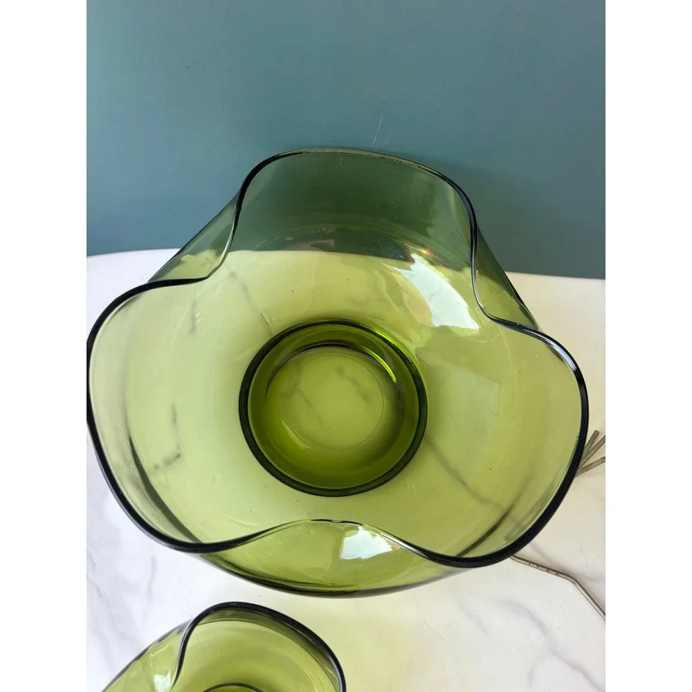 Vtg Anchor Hocking MCM Avocado Green Ruffled Glass Chip Dip Set  2 pc